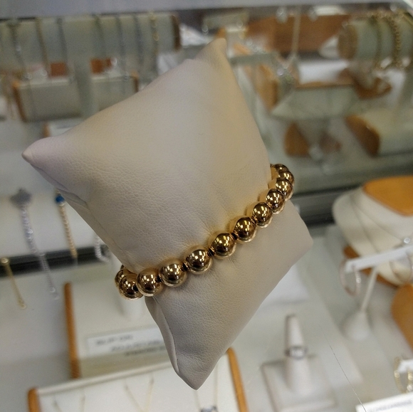 8mm beaded GF stretch bracelets - Picture 4 of 9